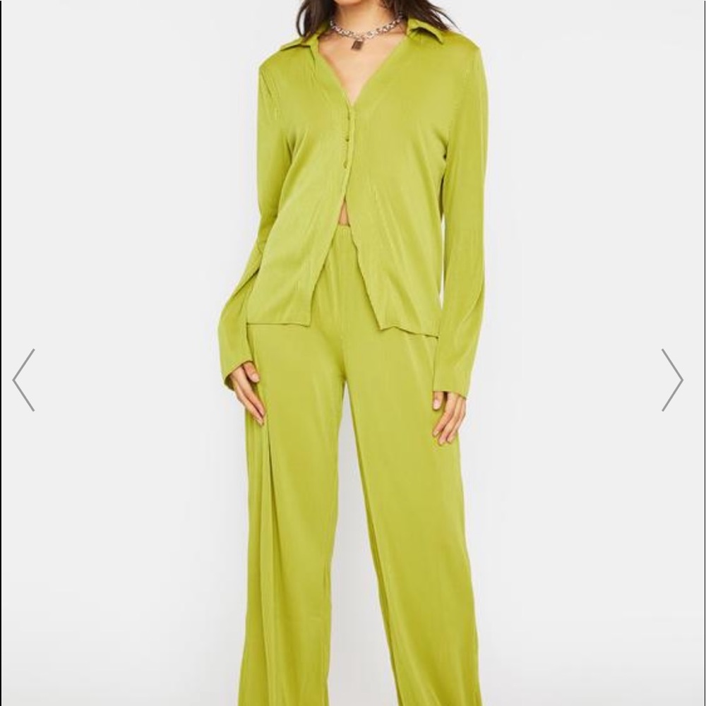 Two piece chartreuse set